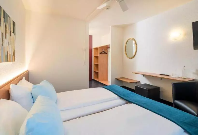 호텔 Merkur   West Station