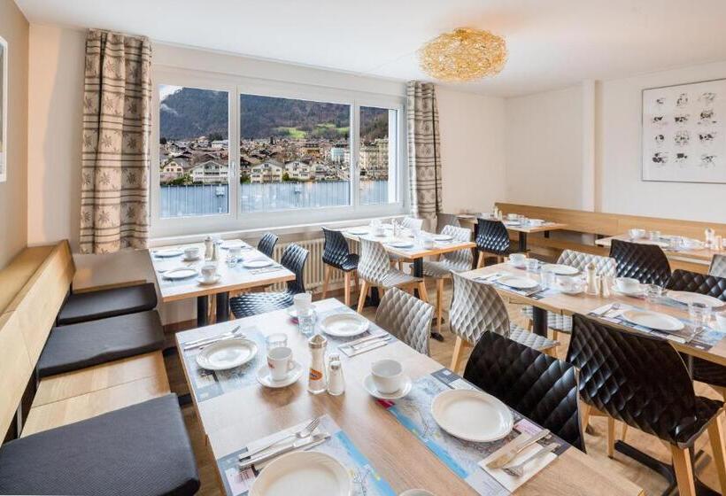 هتل Merkur West Station