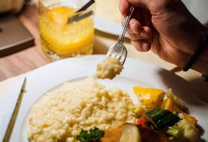 酒店 Stockalperhof