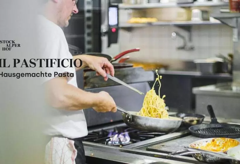 酒店 Stockalperhof