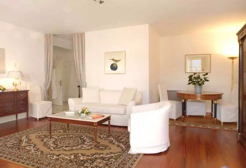 בית מלון כפרי Villa Sassa