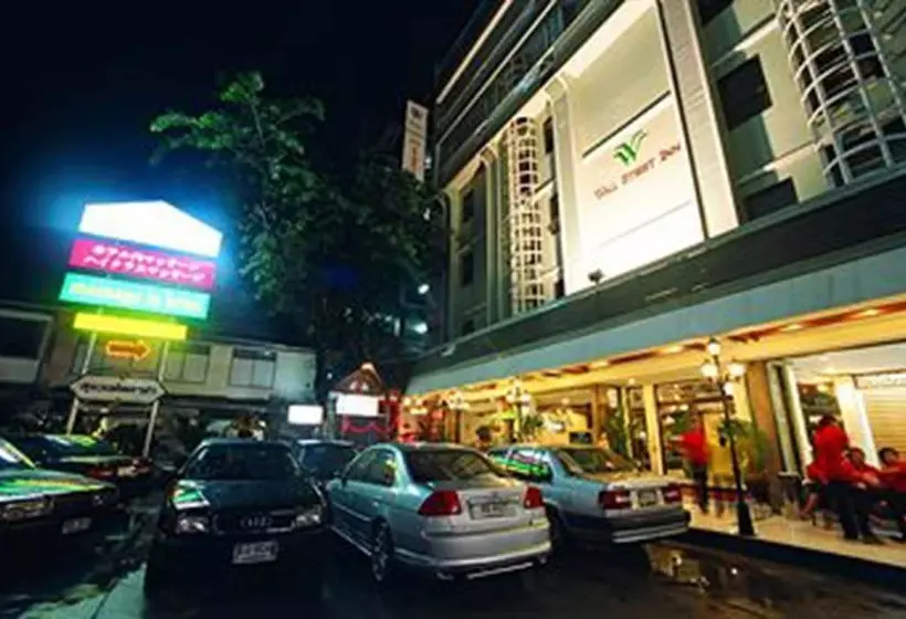 هتل Wall Street Inn, Bangkok