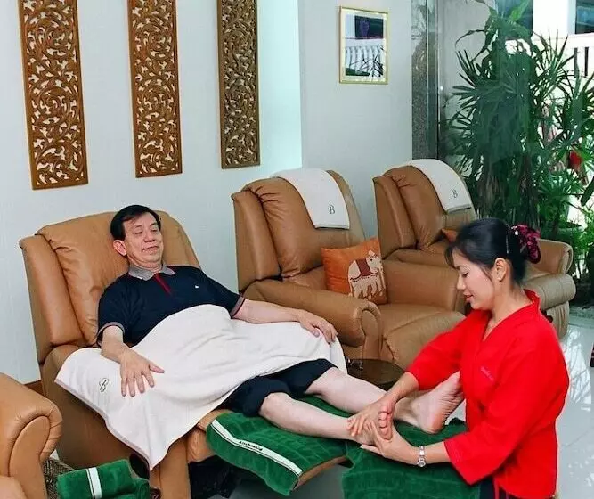 هتل Wall Street Inn, Bangkok