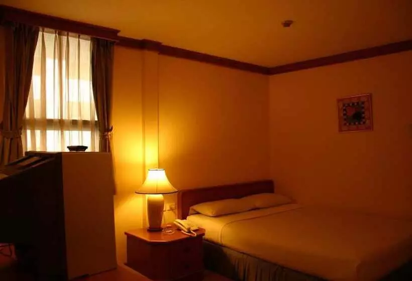 هتل Wall Street Inn, Bangkok