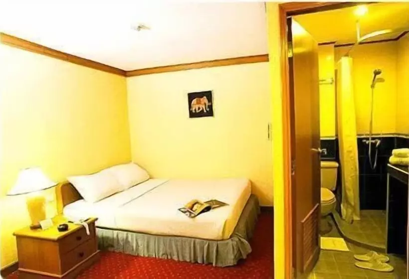 هتل Wall Street Inn, Bangkok