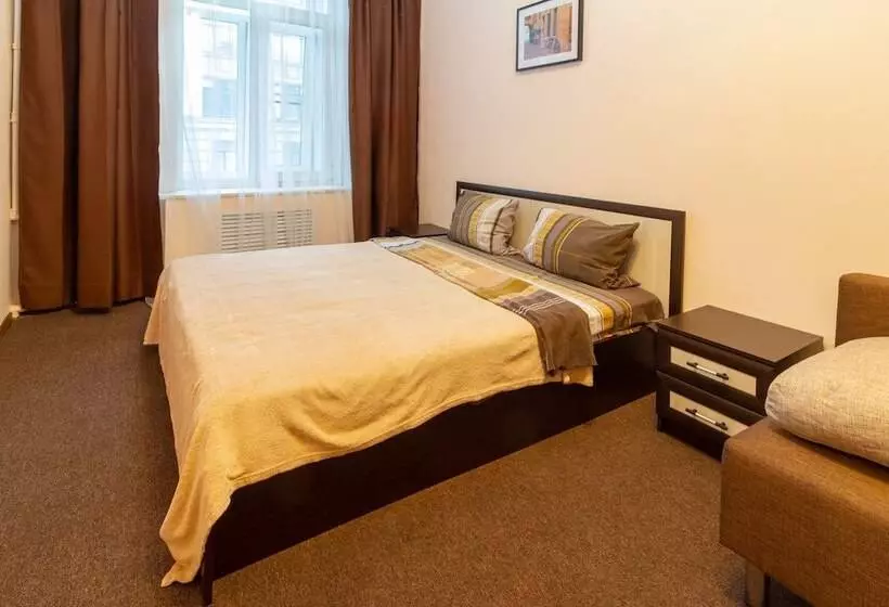 6 Rooms Mini Hotel   Hostel