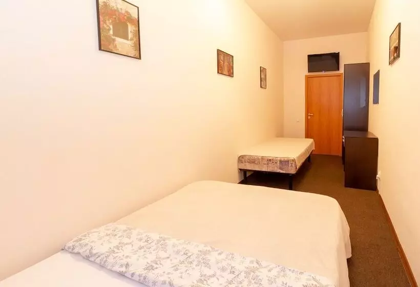 6 Rooms Mini Hotel   Hostel