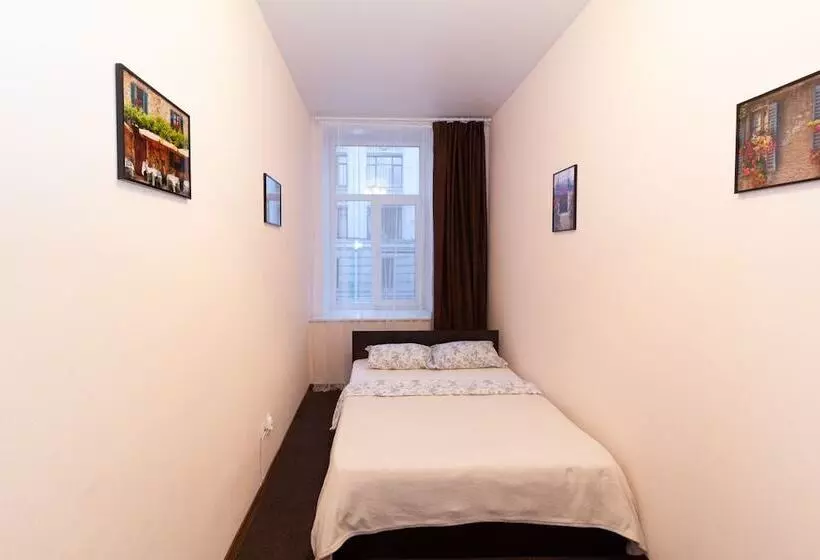 6 Rooms Mini Hotel   Hostel