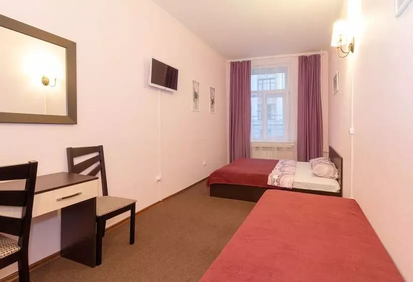 6 Rooms Mini Hotel   Hostel