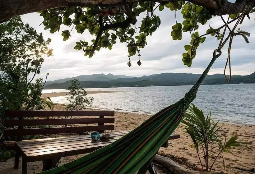 Colonial Lodge Hostel