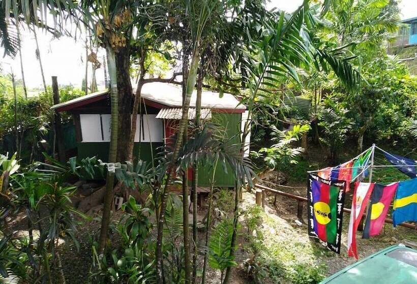 Colonial Lodge Hostel