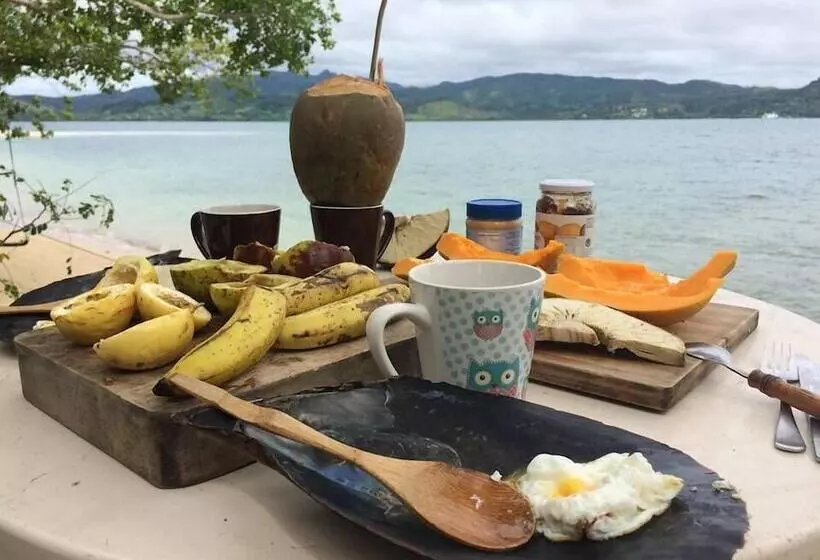 Colonial Lodge Hostel