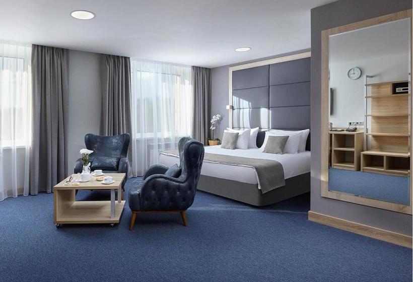 ホテル Chernorechye Park