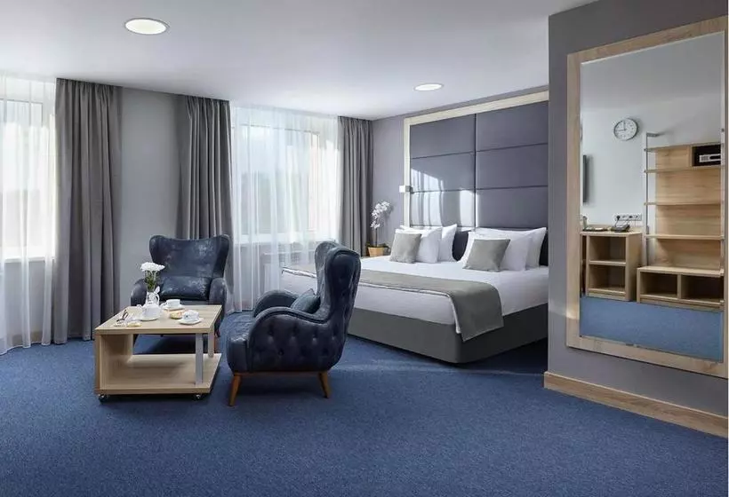 Hotelli Chernorechye Park