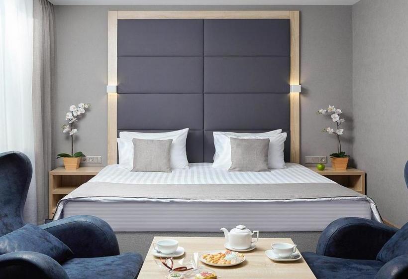 ホテル Chernorechye Park