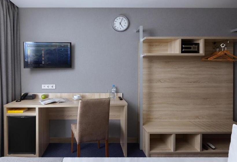 ホテル Chernorechye Park