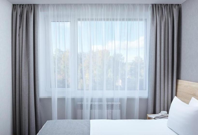 ホテル Chernorechye Park