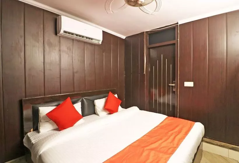 ホテル Grand Inn By Oyo Rooms
