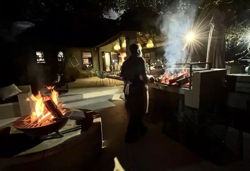 Hotelli Lindiwe Safari Lodge