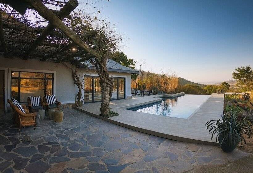 Отель Valley Lodge  Babanango Game Reserve