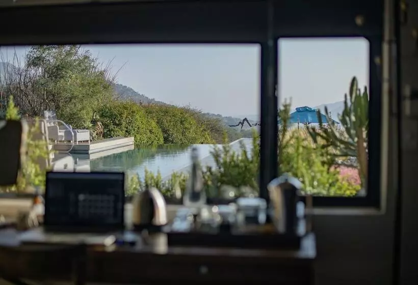 Hotelli Valley Lodge  Babanango Game Reserve