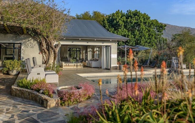 Отель Valley Lodge  Babanango Game Reserve