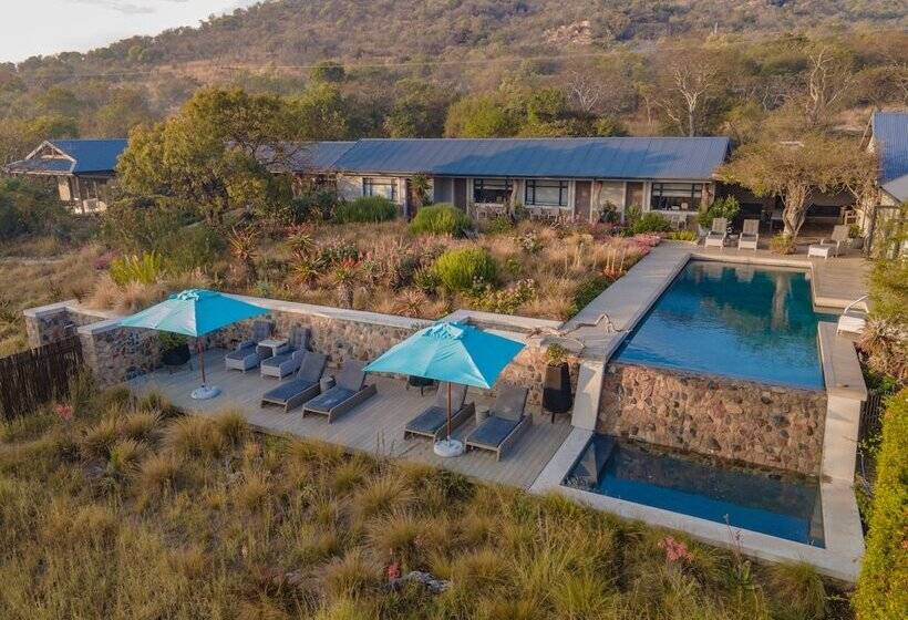 Отель Valley Lodge  Babanango Game Reserve