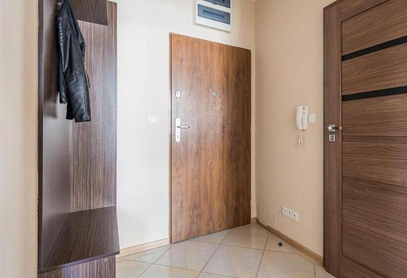 Notabene Wola Apartment