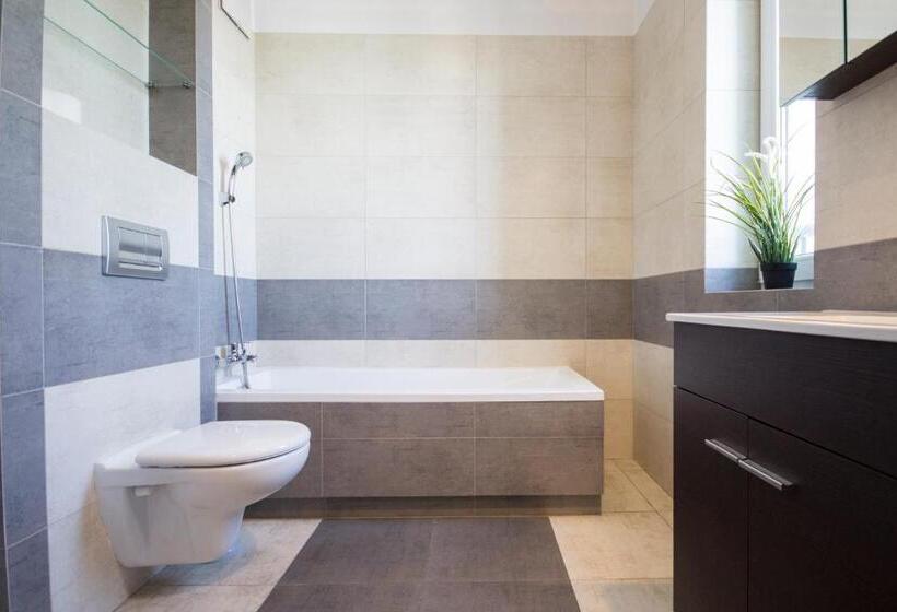 Notabene Wola Apartment