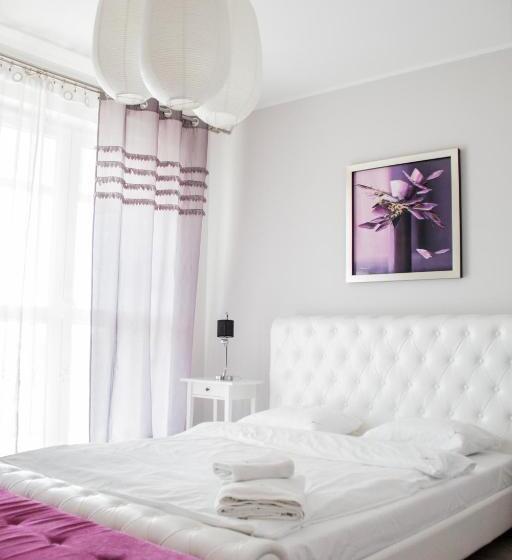 Notabene Wola Apartment