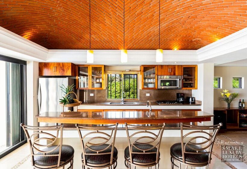 Ocean Front Private 3 Bedroom Villa In Akumal