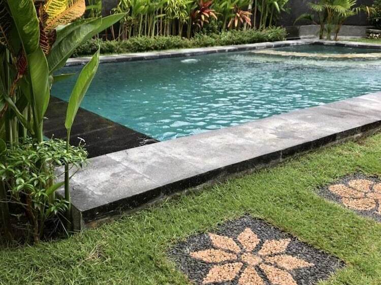 پانسیون Cantika Guest House