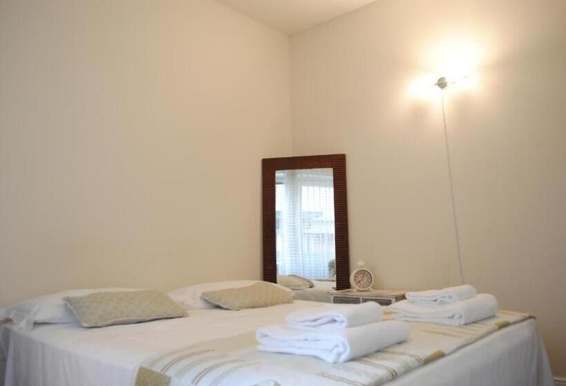 پانسیون Dreaming Piazza Bra Rooms