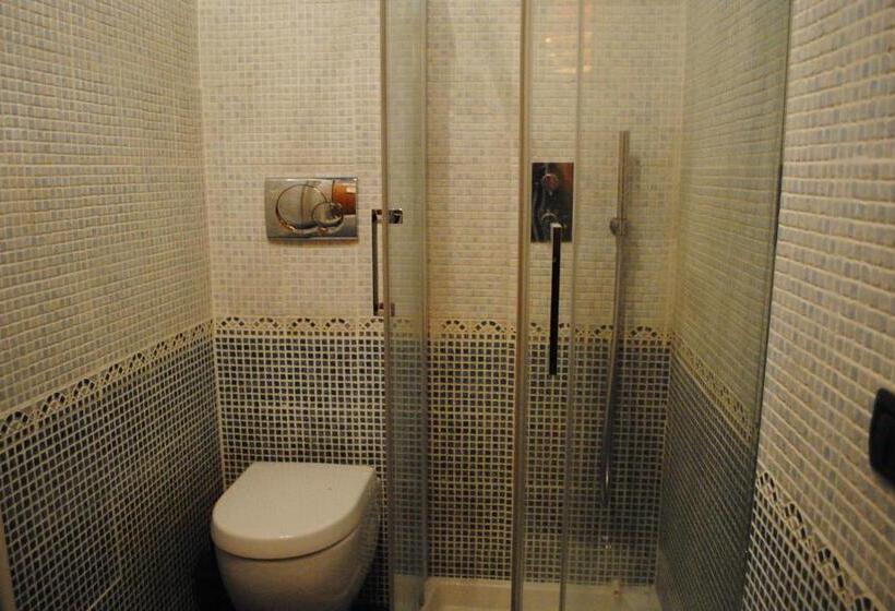 پانسیون Dreaming Piazza Bra Rooms