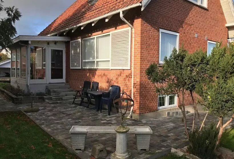 Majatalo Kongebrogade 77