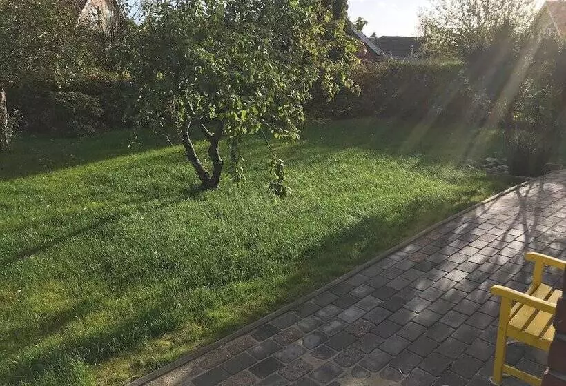 Majatalo Kongebrogade 77