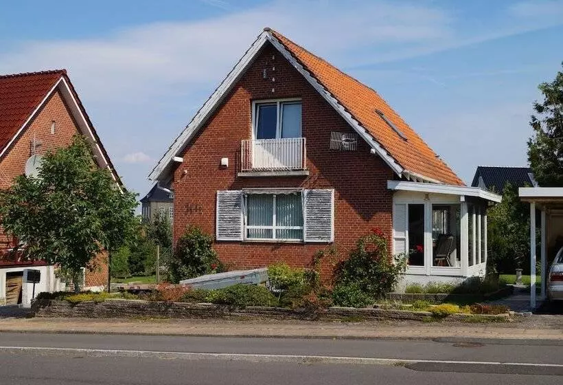 Majatalo Kongebrogade 77