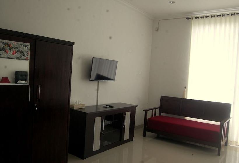 פנסיון Uluwatu Suite's