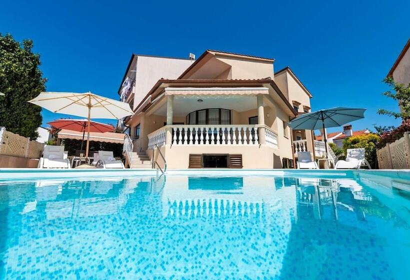 بنسيون Villa Allegria