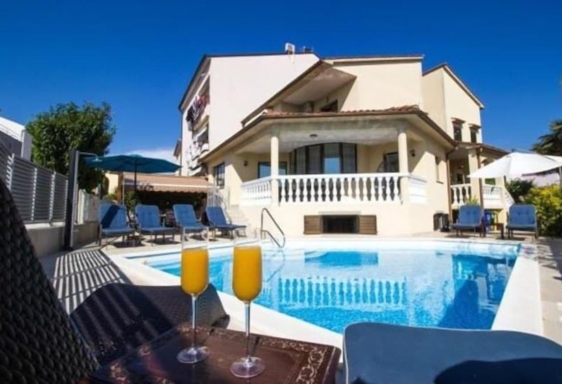 بنسيون Villa Allegria