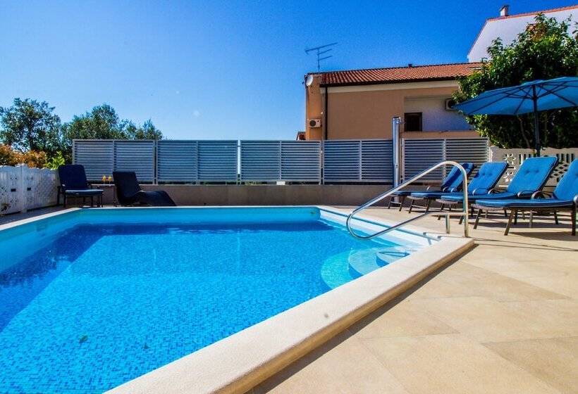 بنسيون Villa Allegria