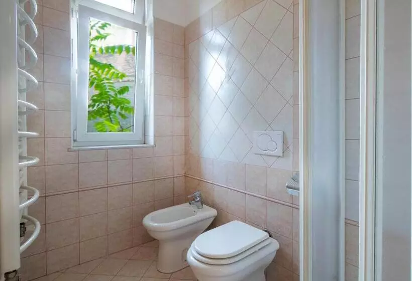 Retkeilymaja Guesthouse Centar 2