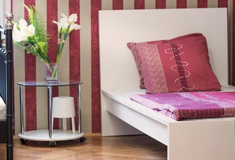 هاستل Guesthouse Centar 2