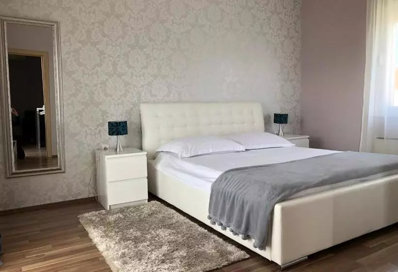 Design Apartments Dijan