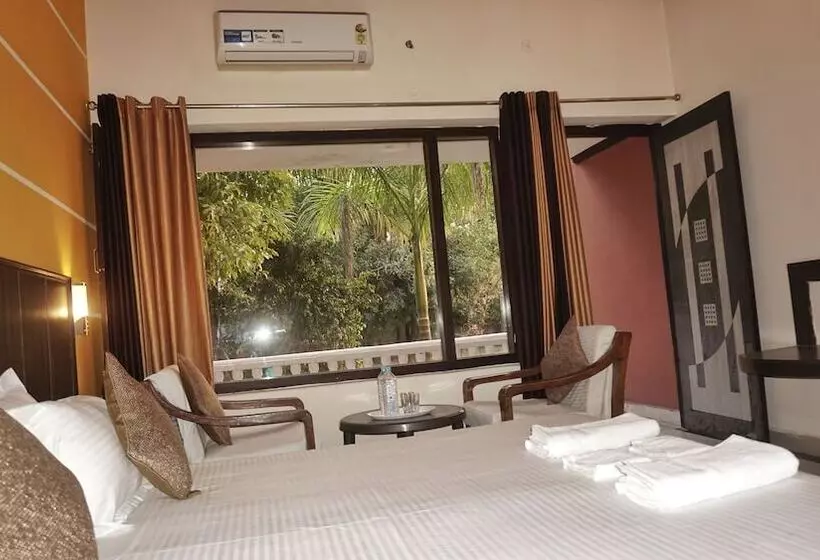 ホテル Headquarter Khajuraho