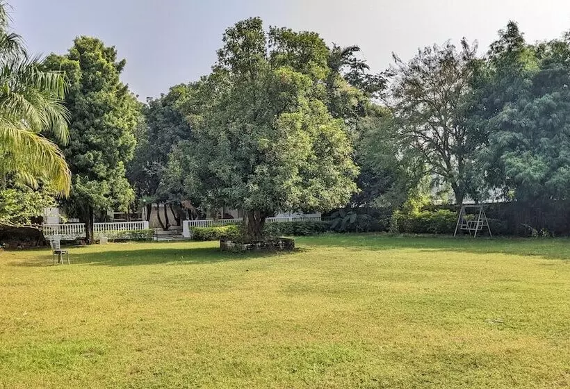 ホテル Headquarter Khajuraho