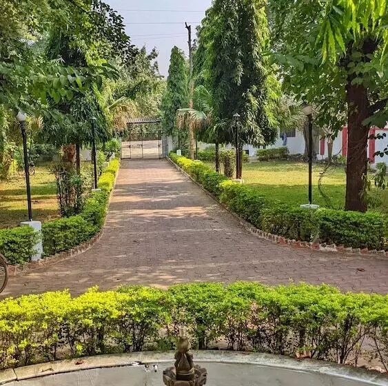 ホテル Headquarter Khajuraho