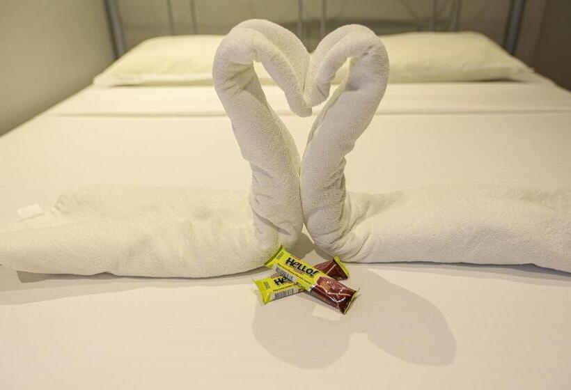 בית מלון כפרי Kingswick Residences & Lodge