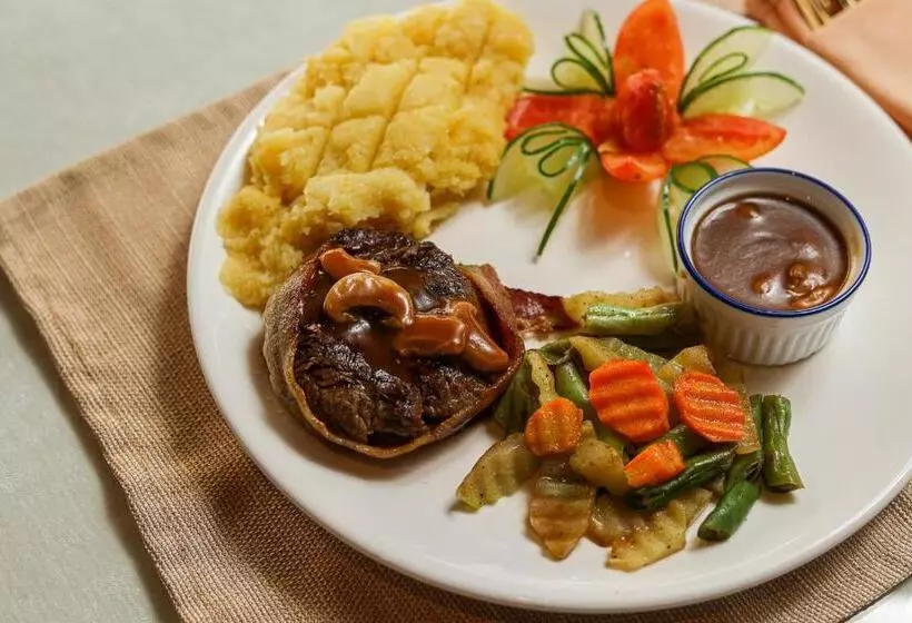 Hotelli Kingswick Residences & Lodge