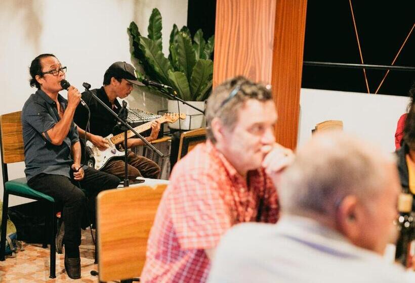 בית מלון כפרי Kingswick Residences & Lodge